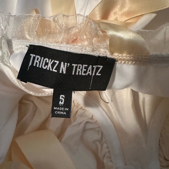 Yellow and Red Gnome Mini Dress Costume with Hat and Mushroom Bag - Picture 5 of 8